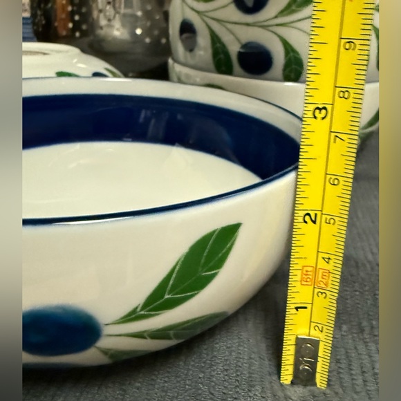 4 Dansk “Berries” 5.25” bowls. - Picture 16 of 16